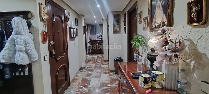 Foto 5321c590-1dda-4a00-ac5e-2119460bf596. Pis a calle gravina 2 a Linarejos Linares