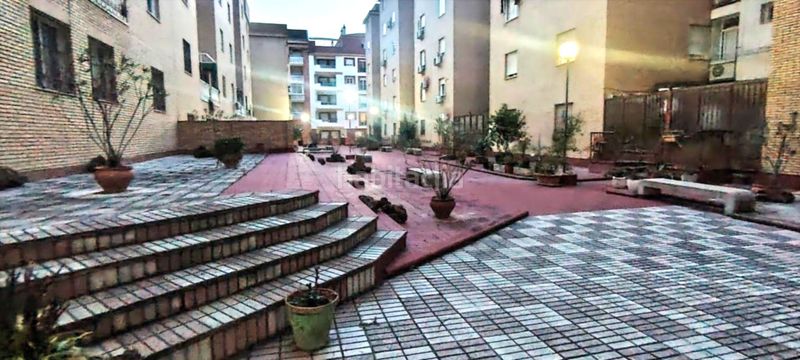 Foto ef599104-dee2-497a-a71d-876ce3312541. Pis a calle gravina 2 a Linarejos Linares