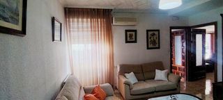 Miete Etagenwohnung in Calle cánovas del castillo ponton 45. Piso estudiantes