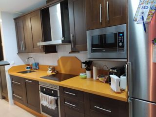 Miete Etagenwohnung in Calle enrique martínez hernández 4. Piso en urbz con piscina