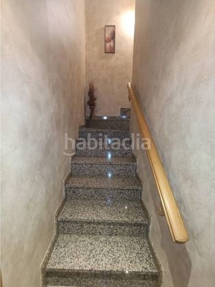 Foto b3a7ba32-c916-41d0-af2a-68e9ce24a017. Casa amb xemeneia calefacció aparcament piscina a Linares
