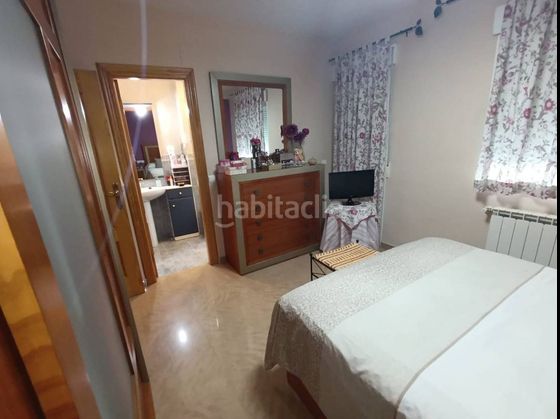 Foto b9f6ef8a-403e-4098-8140-5bde9bed9aea. Casa amb xemeneia calefacció aparcament piscina a Linares