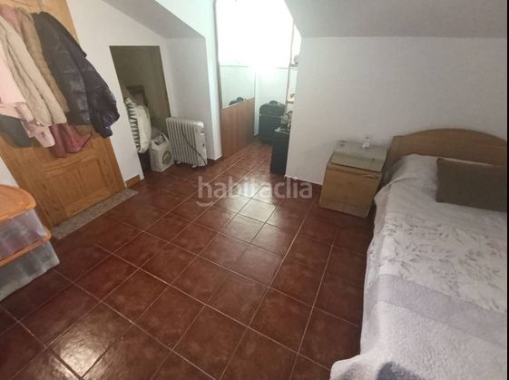 Foto e81cf846-488c-481f-b4a4-3293dc8c5d1a. Casa amb xemeneia calefacció aparcament piscina a Linares