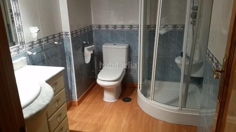 Foto 9d1d648d-9740-41c5-b430-37dff453379f. Alquiler piso  urbanización con piscina en Linarejos Linares