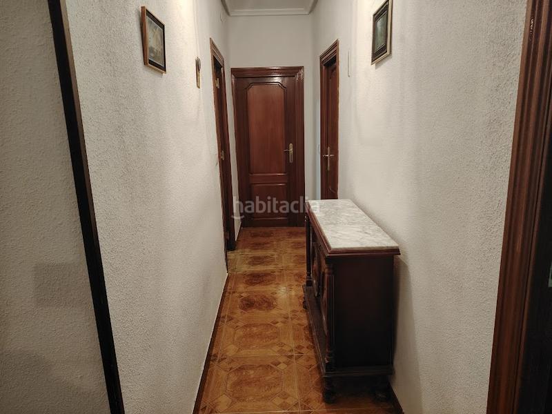 Foto 3d7bf894-5238-406d-8734-d9f3af7f87ac. Piso en calle río guadiel 21 piso zona los rios en Linares