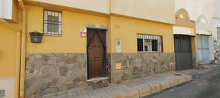 Casa adossada a Valle del Zalabí. Dúplex en alcudia de guadix.