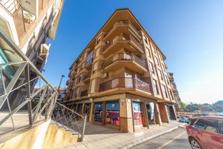 Appartement  Mariana pineda. Piso en el centro de guadix  esquina, luminoso y con local inclu