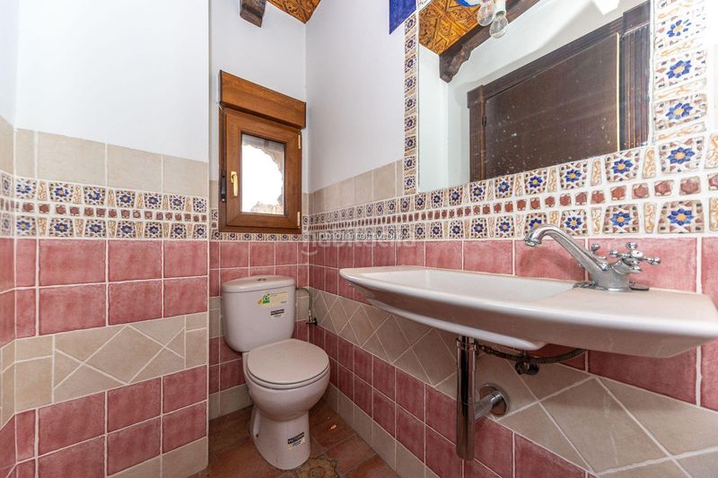 Foto 11fc2fe7-f2a4-43b9-82ce-fa958cef97c7. Casa adossada a Purullena