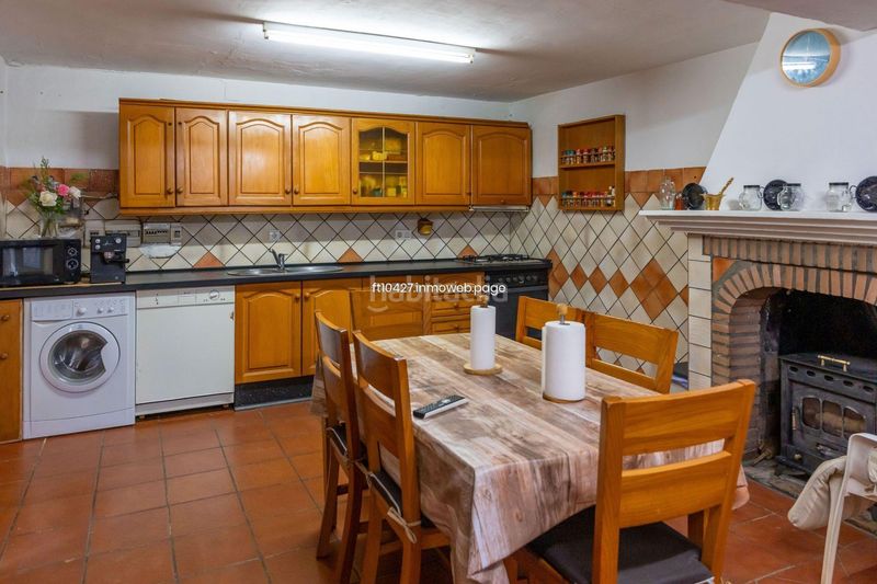 Foto 0d6aa016-a44f-4fad-afa3-a07782709240. Chalet avec parking piscine dans Guadix