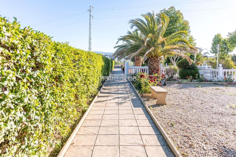 Foto 1bb1ed2c-59e6-4f9e-968f-a6db29fc65f0. Chalet avec parking piscine dans Guadix