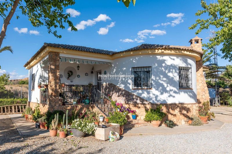 Foto caf0863a-e3a8-4932-b3da-8a61510072a1. Chalet avec parking piscine dans Guadix