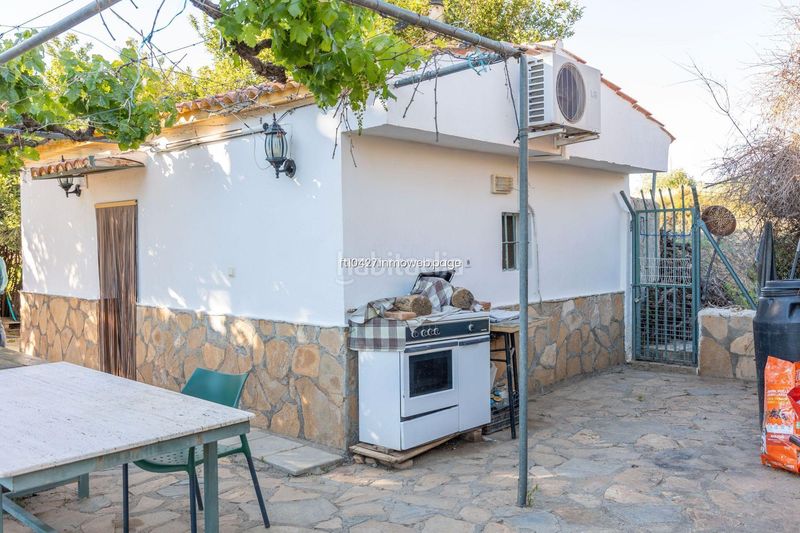Foto cd5fc791-b17f-4372-8181-ce277a204341. Chalet avec parking piscine dans Guadix