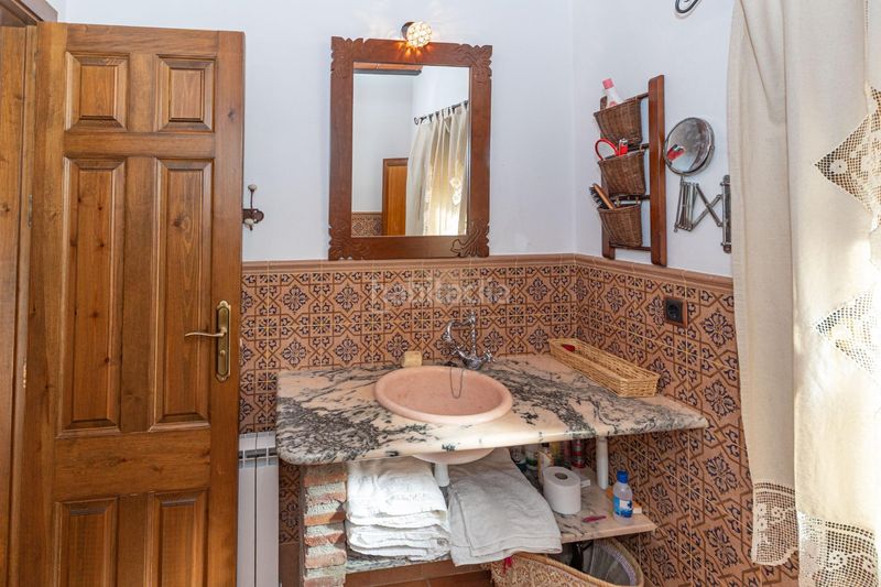 Foto 3738bce8-3223-4ffa-a3fb-97838de00219. Mas dans Gor