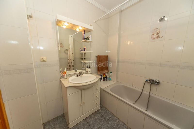 Foto 9cdc5083-b279-4d80-bb4e-785ff58cbd90. Pis a Guadix