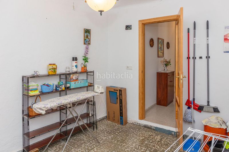 Foto 281f5527-40ac-4193-9608-fdee7604ba8b. Casa amb aparcament a Purullena