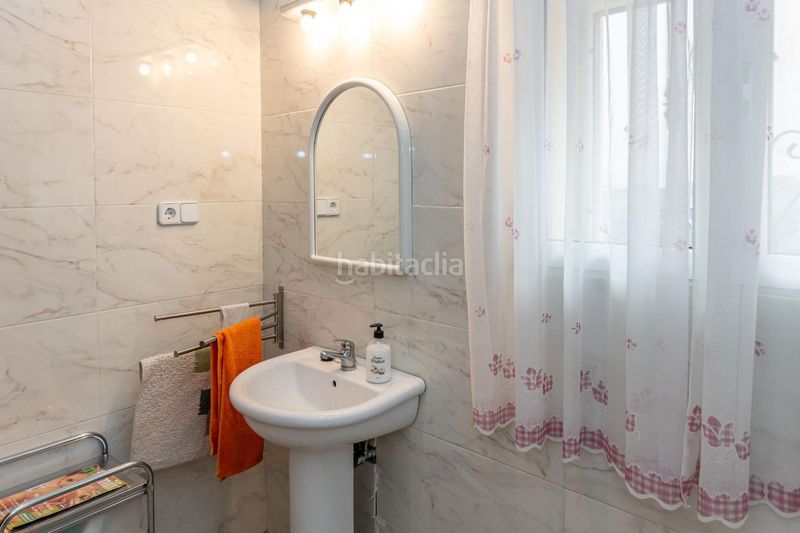 Foto 29a9d421-88de-4595-ad30-f3904000bf46. Casa amb aparcament a Purullena