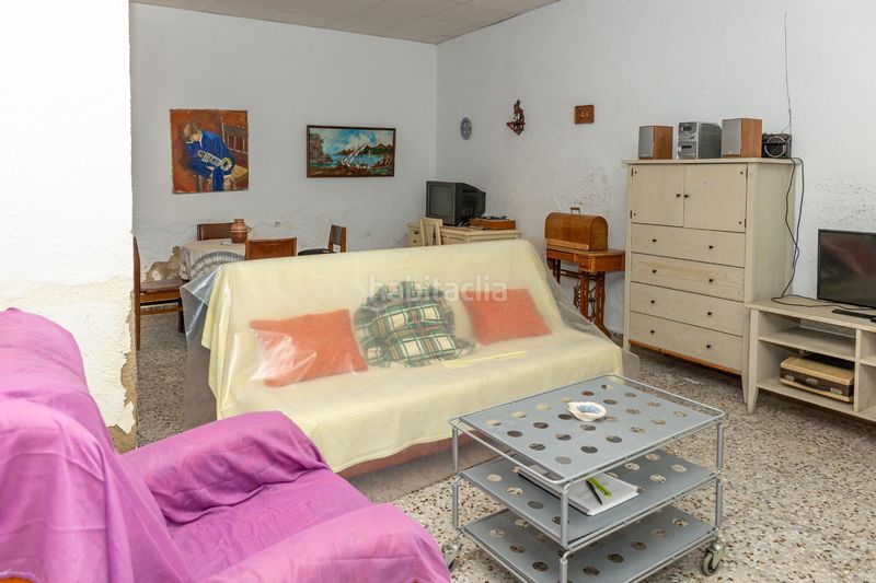 Foto 421e7067-e5e7-4b2c-ac51-d4c231c7c2e3. Casa amb aparcament a Purullena