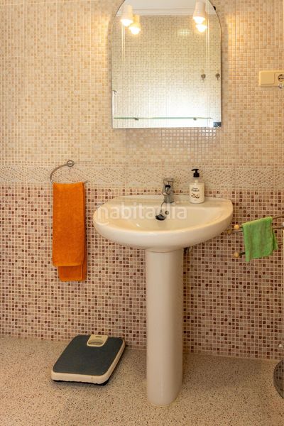 Foto a5f9318f-0967-439d-8aab-5948a44cd623. Casa amb aparcament a Purullena