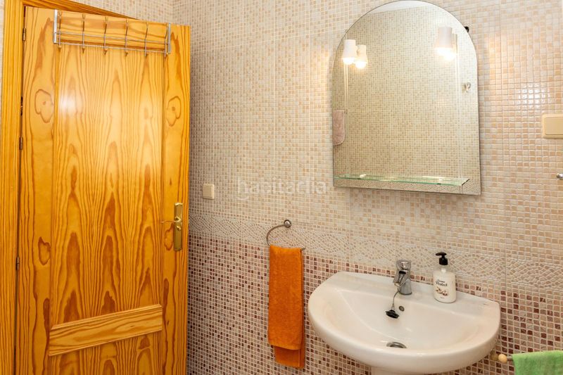 Foto c0c98cb6-6bd8-44f3-ae1d-893d08ca50e6. Casa amb aparcament a Purullena
