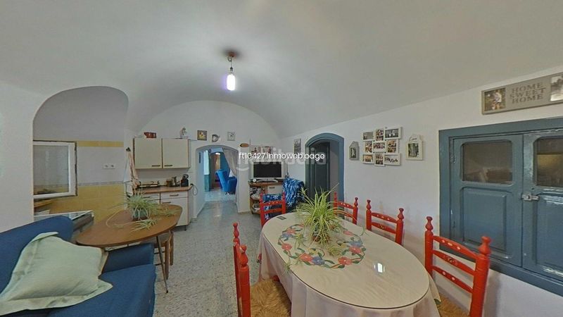 Foto c9d83af9-4f9f-49de-b505-9c1e15d1ec2b. Casa  cueva en Guadix