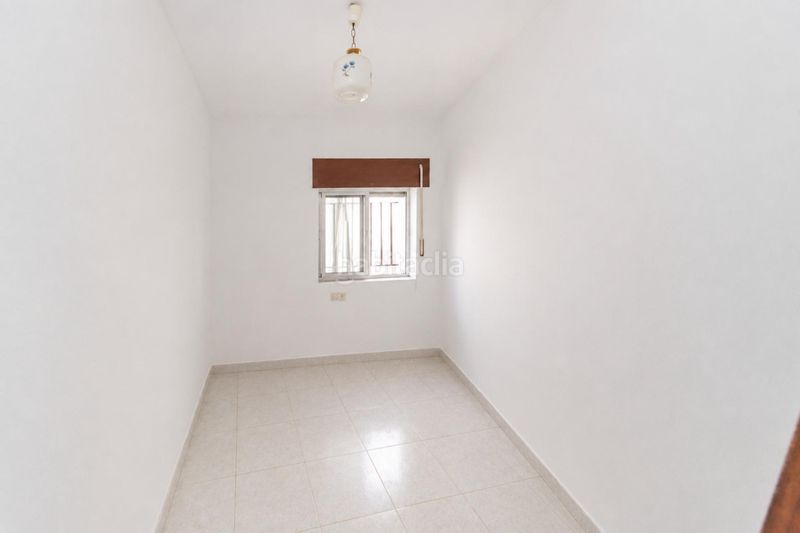 Foto 16b7737c-cbd3-4354-a736-802d7c18323f. Casa a Guadix
