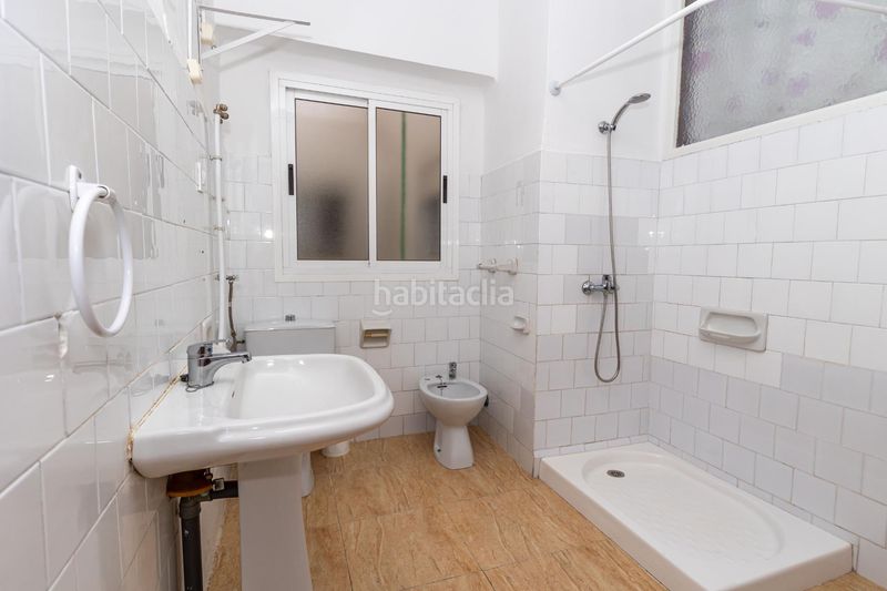 Foto e538a8a8-f17d-4fbb-8d3c-7099ed24edc8. Pis a Guadix