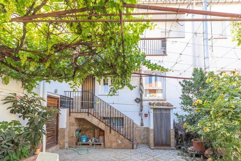 Foto 06a1daa9-631c-4172-b9ed-f17387f72d8d. Casa adossada amb aparcament a Guadix