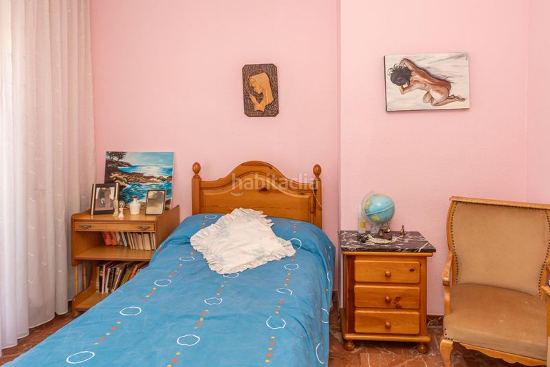 Foto 1e77c671-770f-4e98-8637-7335a4713406. Casa adossada amb aparcament a Guadix