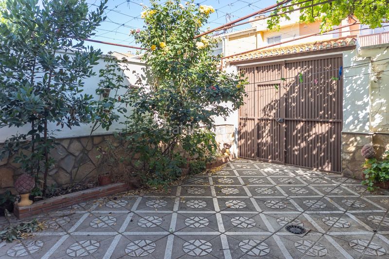 Foto 5a093cdc-8790-49a2-a03a-31fbe8dfb3bc. Casa adossada amb aparcament a Guadix