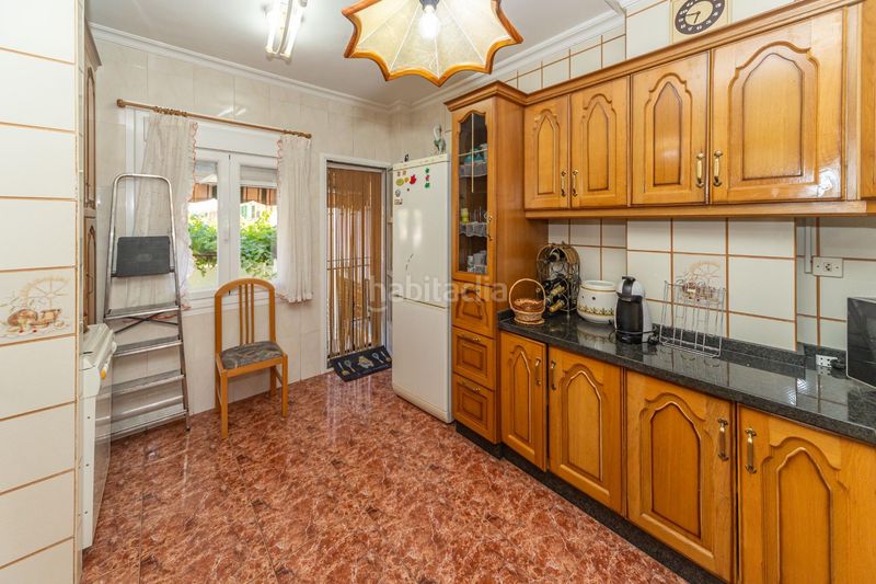 Foto 6df88742-1542-4960-ae26-1108c1429ef3. Casa adossada amb aparcament a Guadix