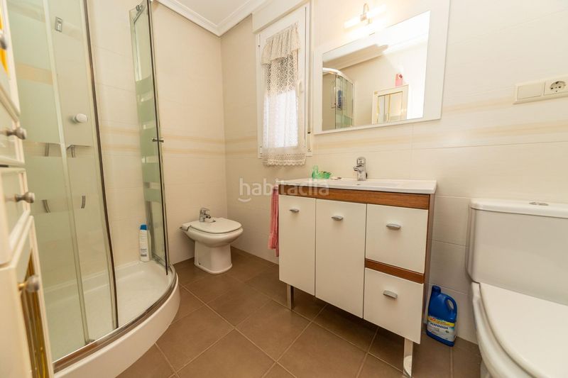 Foto b2681655-ef82-4929-9053-2cd3e61f597c. Casa adossada amb aparcament a Guadix
