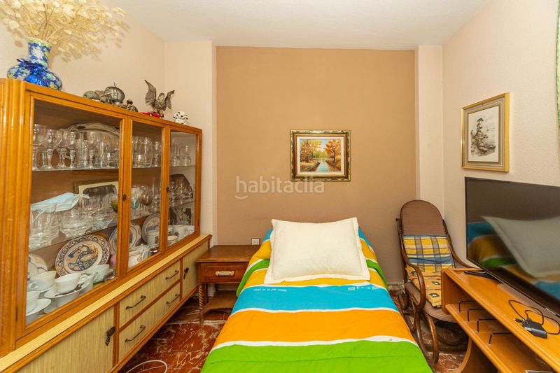 Foto b288705d-3655-4a56-b8e1-c1ed03e69638. Casa adossada amb aparcament a Guadix