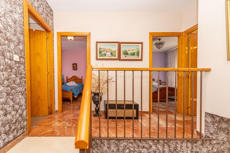 Foto cbe8d129-e1bf-4667-8636-6c60f102dc34. Casa adossada amb aparcament a Guadix