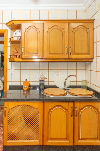 Foto e0c6b8ce-524a-48bb-96f9-c0baff40ff70. Casa adossada amb aparcament a Guadix