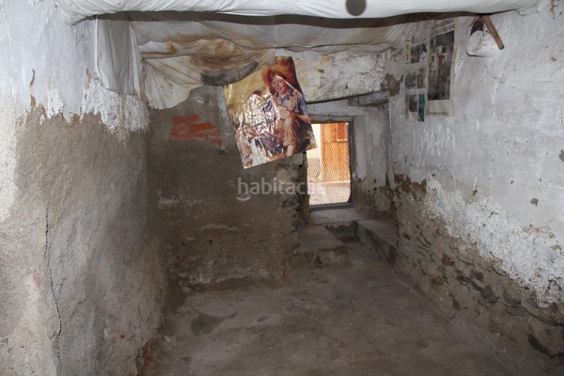 Foto c4fc5666-9428-4cce-a30d-81896c7d619a. Casa aparellada a Alquife