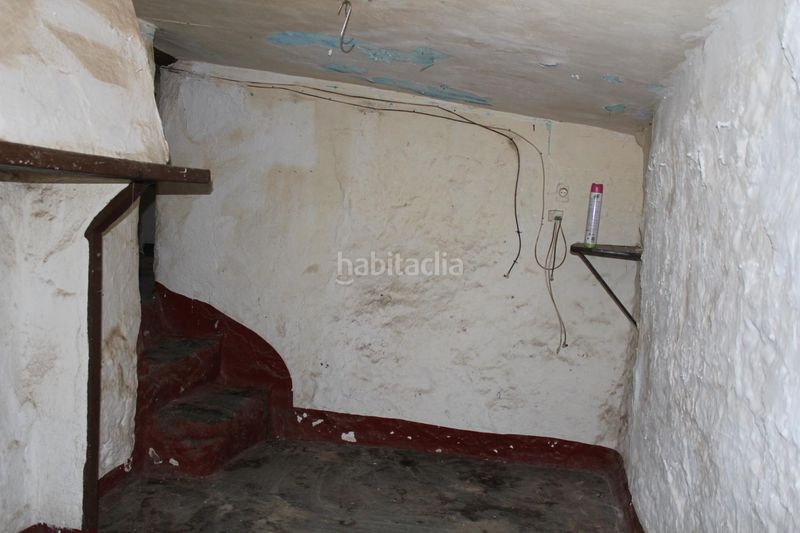 Foto d555f763-10bd-4544-aed8-cb92ccbc3fe2. Casa aparellada a Alquife