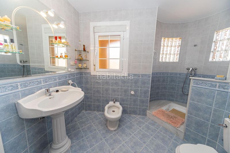 Foto 8b7c8371-9a05-4bf7-ad8d-2c6228a4697e. Chalet avec chauffage parking dans Aldeire