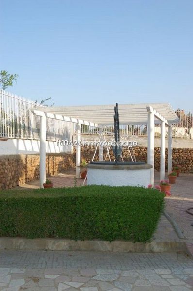 Foto 46214c0a-842f-4855-afe5-7c822b6c600d. Xalet amb aparcament piscina a Guadix