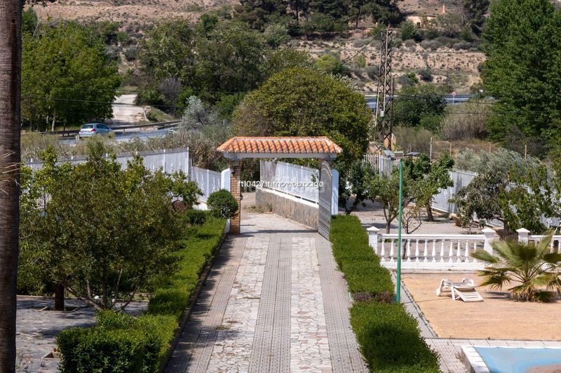Foto 4ca81b58-bff7-4113-9b8b-ff9b62efde40. Xalet amb aparcament piscina a Guadix