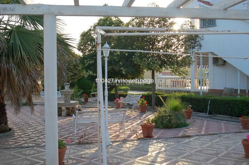 Foto 4ce2aa60-bc6e-470a-ae2b-3bd68c5e7538. Xalet amb aparcament piscina a Guadix