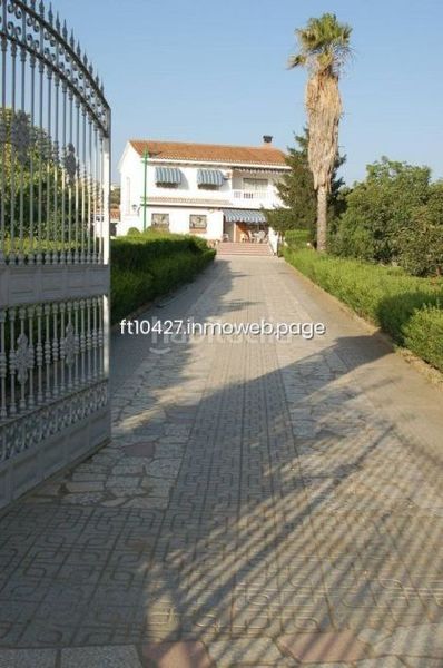 Foto 9cbfc542-ca9f-4927-9229-606e70998b8c. Xalet amb aparcament piscina a Guadix