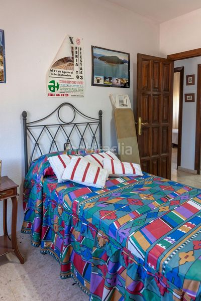 Foto d68486f1-5a45-4188-8bc6-9b0f1a9cb5e5. Xalet amb aparcament piscina a Guadix