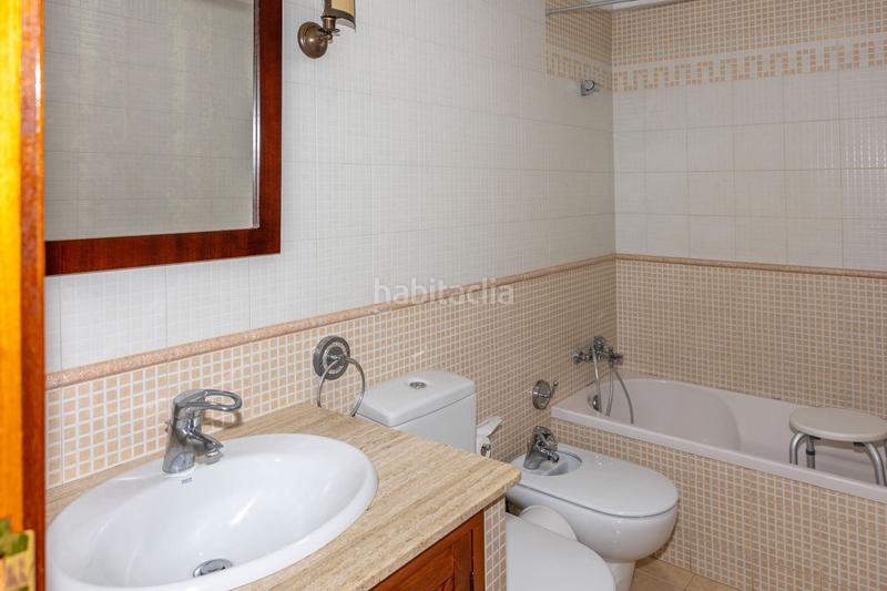 Foto 237d9182-1bc7-4155-a6b1-d883a53b5a39. Casa adossada a maria zambrano 26 a Guadix