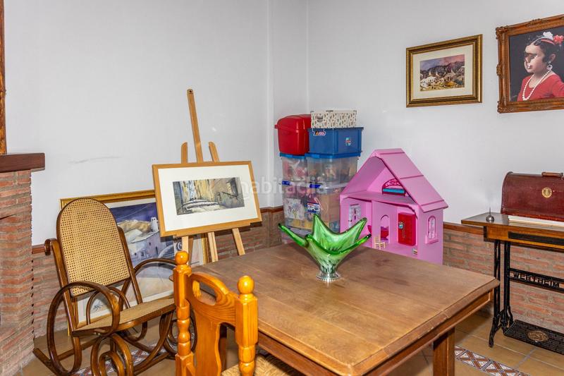 Foto 35f3e1ac-e4e1-4b77-97a3-07d573069915. Casa adossada a maria zambrano 26 a Guadix