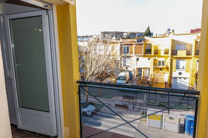 Foto 75f0a3f5-9605-4f60-963d-48d3cb519676. Casa adossada a maria zambrano 26 a Guadix