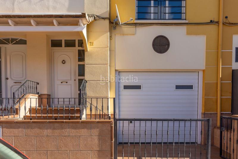 Foto b07a4f1e-376c-4d07-ba99-4d6f31cfb422. Casa adossada a maria zambrano 26 a Guadix