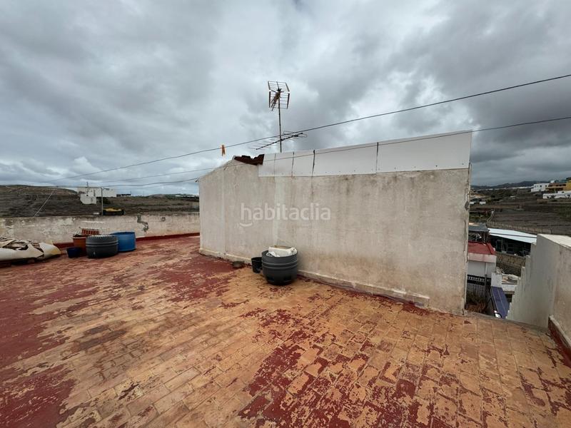 Foto b2e3fb2e-6964-4a38-94cf-d15d812f42af. Edificio en carretera carretera del valle 3 en Cardones Arucas