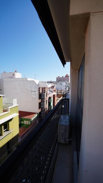 Foto 4de26d68-b805-4611-be62-83dc0921d17f. Dúplex a calle joaquin costa 16 a Santa Catalina - Canteras Palmas de Gran Canaria (Las)