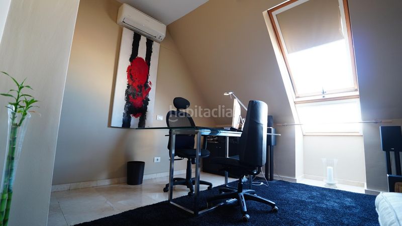 Foto c5690874-8c30-436d-8f52-5ee4e62591b3. Dúplex a calle joaquin costa 16 a Santa Catalina - Canteras Palmas de Gran Canaria (Las)