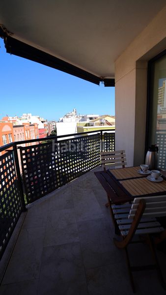Foto d3937463-437e-4841-b557-96f21d934d3d. Dúplex a calle joaquin costa 16 a Santa Catalina - Canteras Palmas de Gran Canaria (Las)